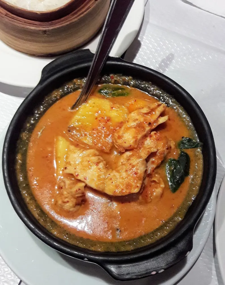 Poulet Au Curry Rouge